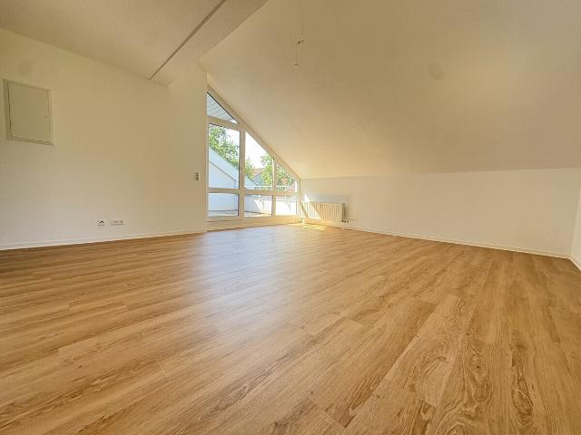Frisch renovierte 3 Zimmer Wohnung mit sonniger Dachterrasse in Bietigheim Bissingen Bietigheimer Wohnbau