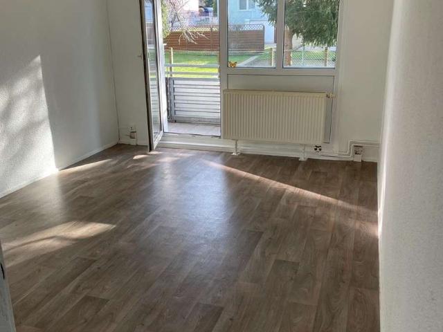 Frisch renovierte 3 Zimmer Wohnung im 3.OG mit Balkon!