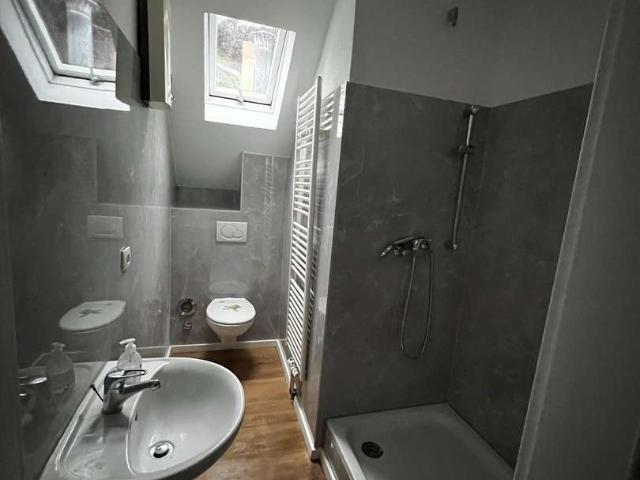 Frisch renovierte 3 Zimmer Eigentumswohnung in zentraler Lage 77 m² provisionsfrei
