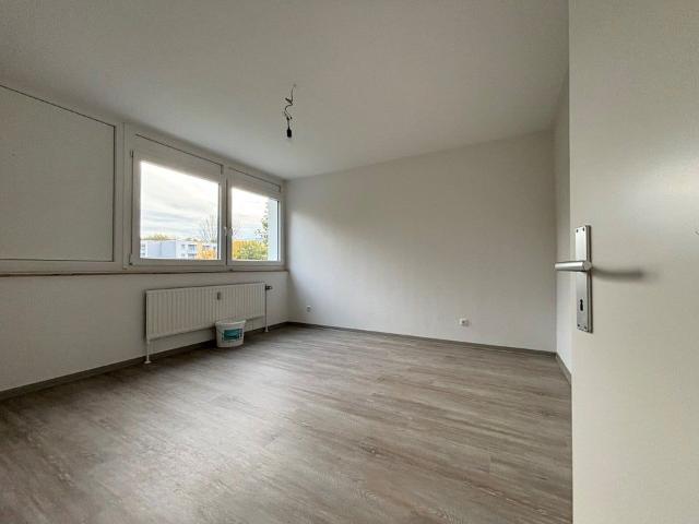 Frisch renovierte und barrierearme 3 Zimmer Wohnung in modernisierter Wohnsiedlung