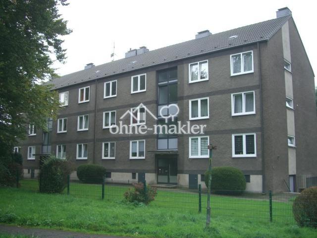 frisch renovierte Whg. mit Balkon in gepfl. 6 Familien /Doppelhaushälfte in Dortmund Sölde