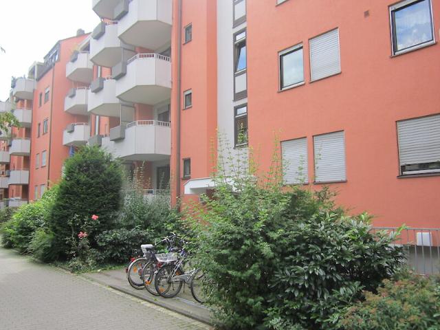 Frisch renovierte, zentral gelegene 1,5 Zimmer Stadtwohnung!