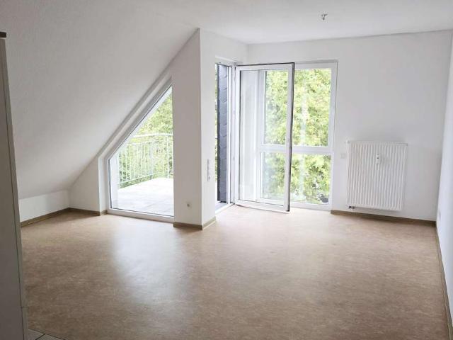 Frisch renovierte barrierefreie helle 2 Zimmer Dachgeschosswohnung mitten im Herzen von Herdecke