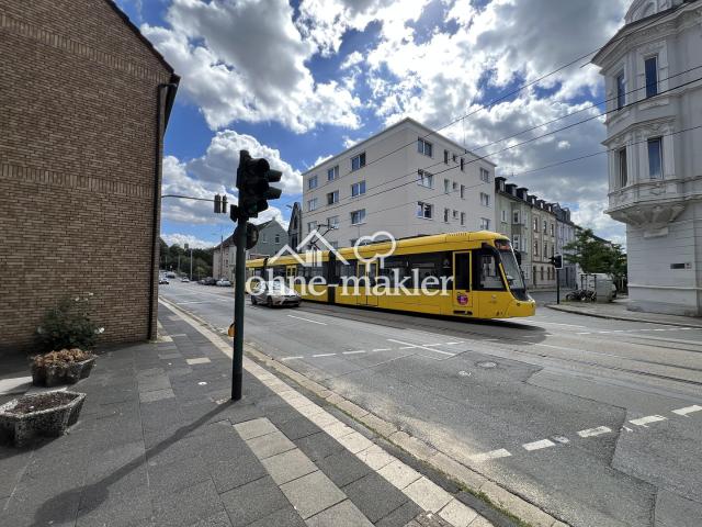 Frisch renovierte Eigentumswohnung mit Top Mieter Provisionsfrei