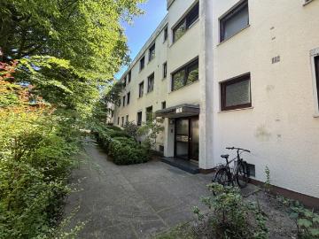 Frisch renovierte Eigentumswohnung mit Garage Faktor 19