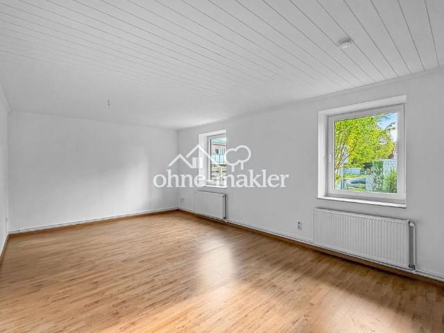Frisch renovierte Erdgeschosswohnung mit Garten & überdachter Terrasse
