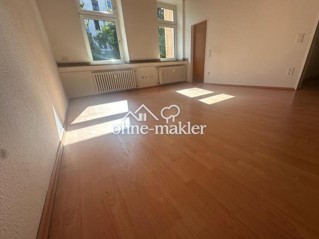 Frisch renovierte, helle 1 Zimmer Wohnung in ruhigem Haus direkt an den Barmer Anlagen