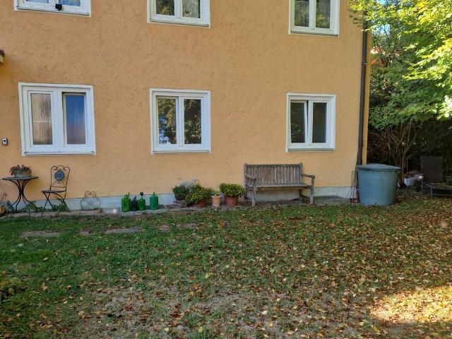 Frisch renovierte helle 3Zimmer EG Nähe Klinikum