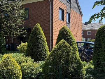 Frisch renoviertes Reihenendhaus für Familie mit Freude am Garten