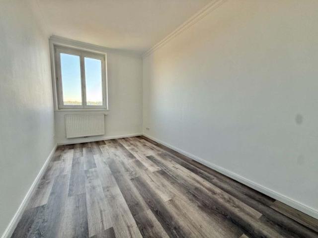 FRISCHER LOOK, NEUE KÜCHE & GRÜNBLICK IHR ZUHAUSE MIT BALKON IN OBERWART