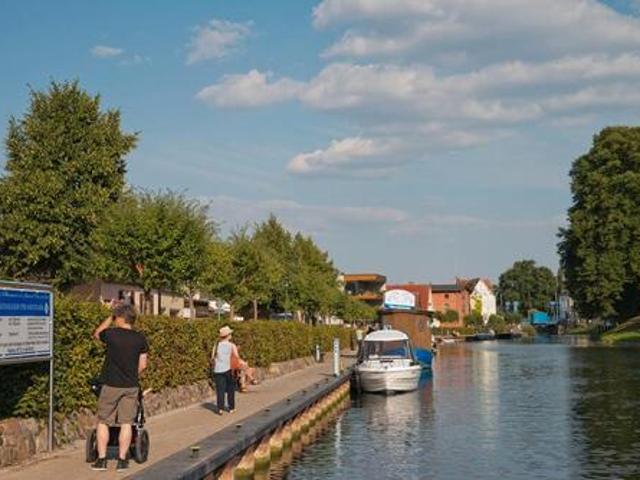 Frühlingszauber am See Ferienhaus mit Whirlpool & Sauna