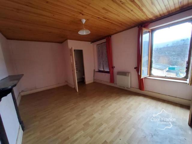 Fumay 08, maison de 52.07m2 avec garage de 45m2