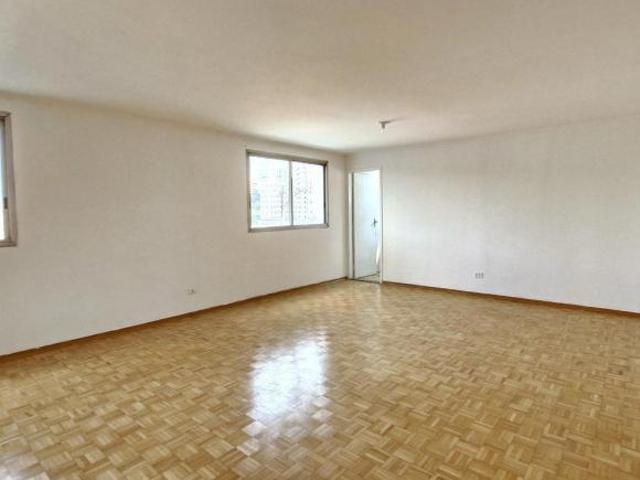 Elegante apartamento para venda em Água Fria com 3 quartos, sendo 1 suíte, 124m²