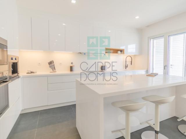 Funcional apartamento T3, no Montijo