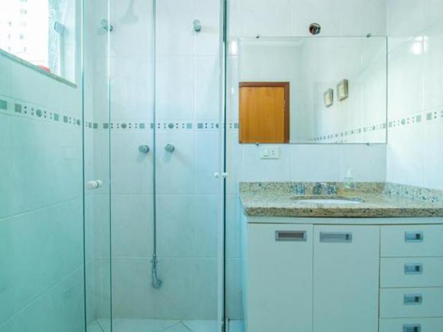 Excelente sobrado para venda em Vila Nair com 3 quartos, sendo 3 suítes, 161m²