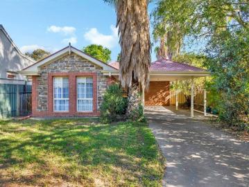 Adelaide, South Australia - Garden, Equipped kitchen