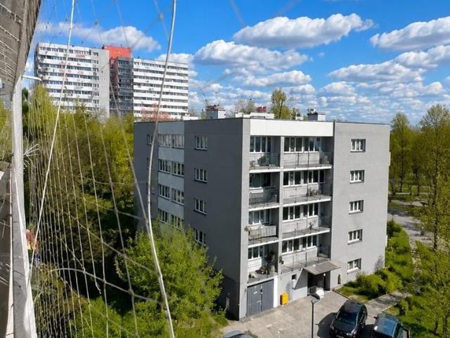 Funkcjonalne 2 pok. mieszkanie z balkonem i parkingiem zapraszam