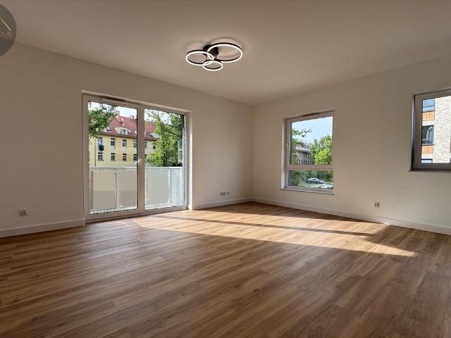 Polecam funkcjonalne 2 pokojowe mieszkanie 52 m² z komórką w Świdnicy