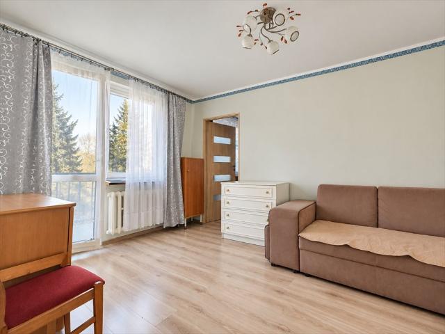 Funkcjonalne 2 pokojowe mieszkanie z balkonem polecam!