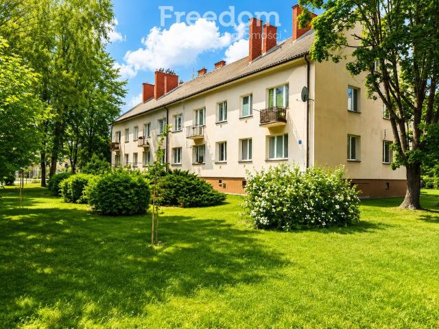 Funkcjonalne 2 pokojowe mieszkanie z balkonem w Milanówku