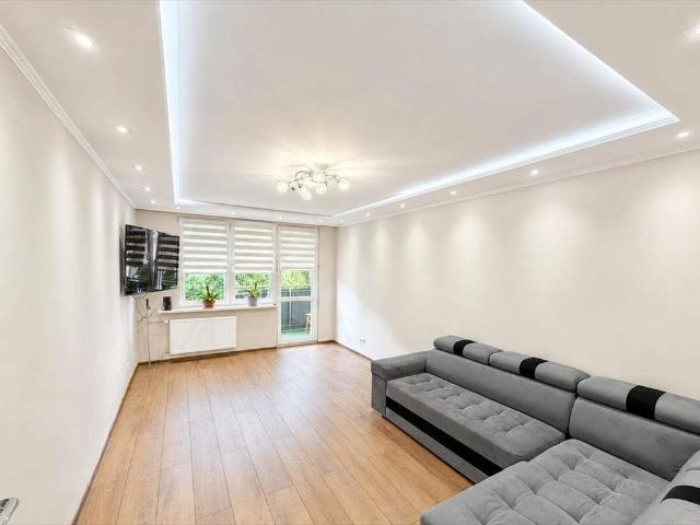 Funkcjonalne 2 pokoje po remoncie, balkon, piwnica zapraszam