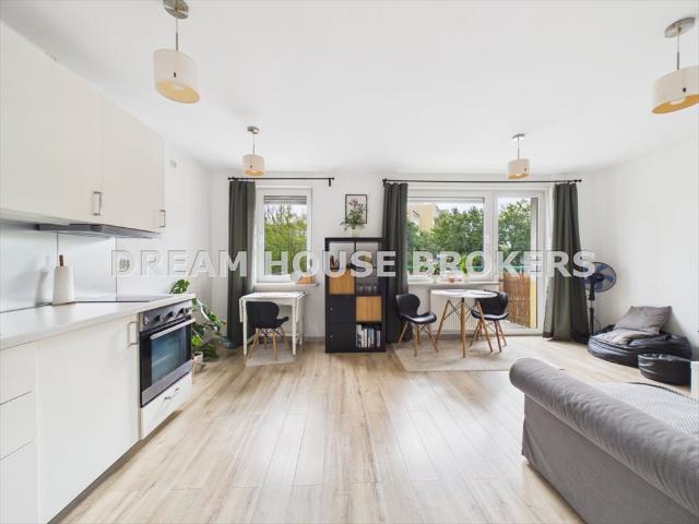 Funkcjonalne 32,5 m² z balkonem i garażem polecam!