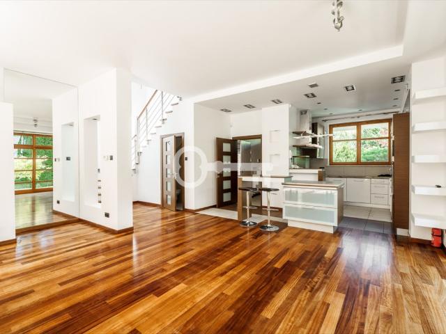 Funkcjonalny bliźniak 260 m² w Konstancinie polecam