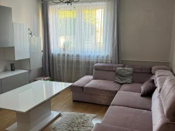 Funkcjonalny dom z lokalem usługowym, 180 m², Laski