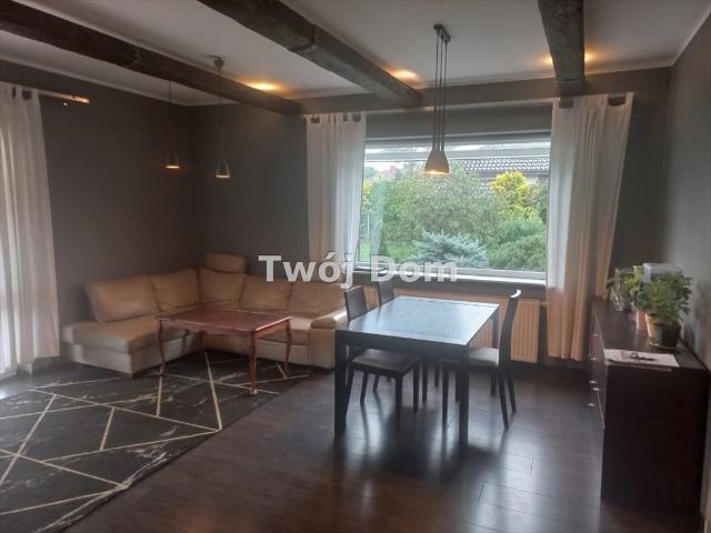 Funkcjonalny dom 140 m2 z ogrodem i garażem w Zielonce