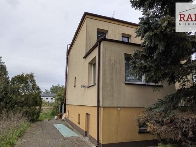 Funkcjonalny dom 203 m2 z dużą działką w spokojnym Szczepankowie
