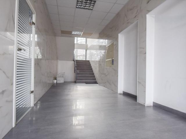 Wynajmę funkcjonalny lokal 45 m² w Rozbarku z darmowym parkingiem