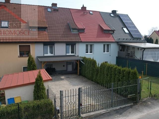 Funkcjonalny segment z dużą piwnicą i ogrodem