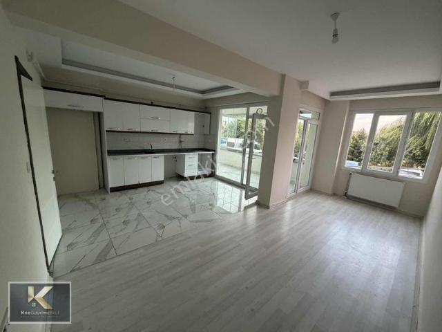Fuar Alanı Yanında Kiralık 3+1 Havuzlu Daire