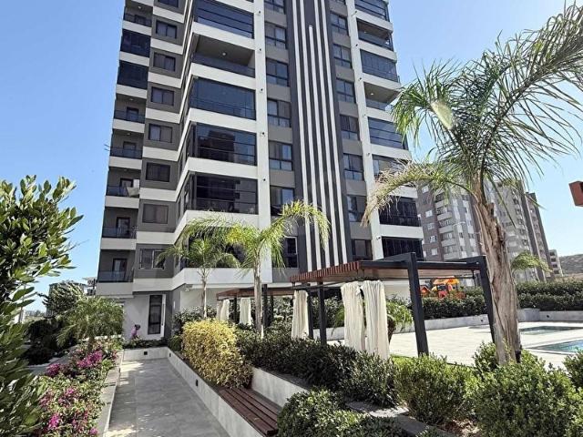 FUAR ALANI CİVARI ULTRA LÜKS 4+1 HAVUZLU EMSALSİZ SATILIK DAİRE