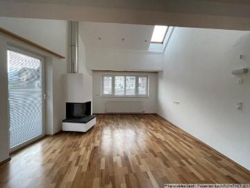 FÜGEN Großzügige 4 Zimmerwohnung in zentraler Lage