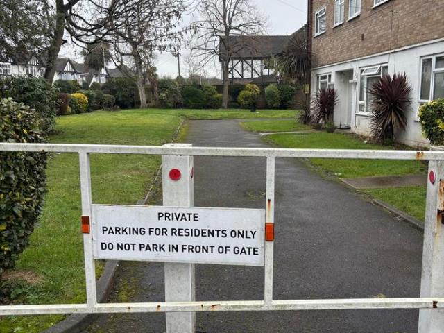 Fulwood Close, Hayes UB3, 1 bed maisonette to rent, £1,700 pcm | PrimeLocation