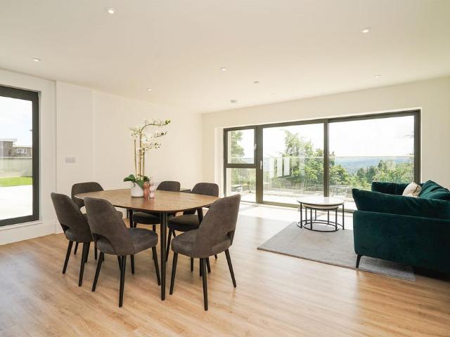 Fulwood Road, Sheffield S10 3 bed apartment to rent £3,500 pcm £808 pw