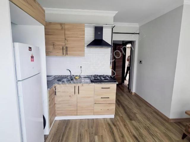 Ful Eşyalı Ünirversite Dibinde Kiralık Daire