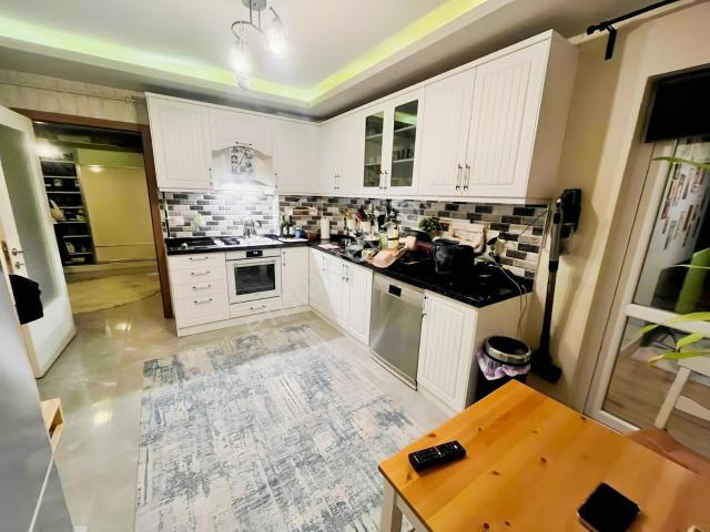 Ful Yapılı Masrafsız Geniş Kullanım Alanlı 3+1 Site Dairesi