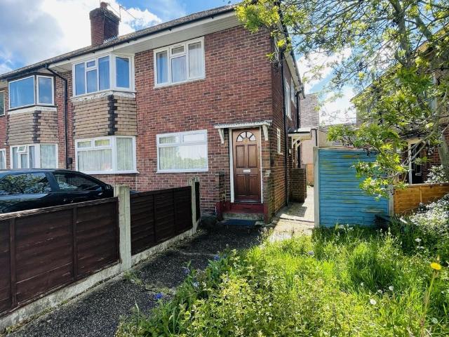 Fulham Close, UXBRIDGE, UB10 0SU 2 bed maisonette to rent £1,900 pcm £438 pw