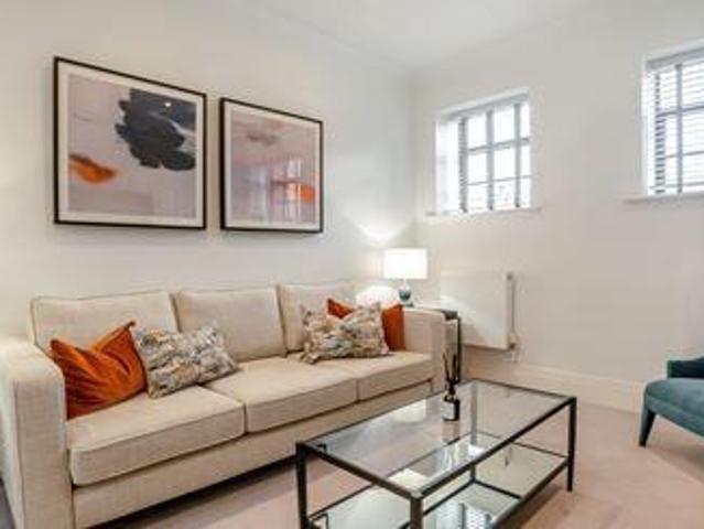 Fulham, London W6 2 bed apartment to rent £4,117 pcm £950 pw