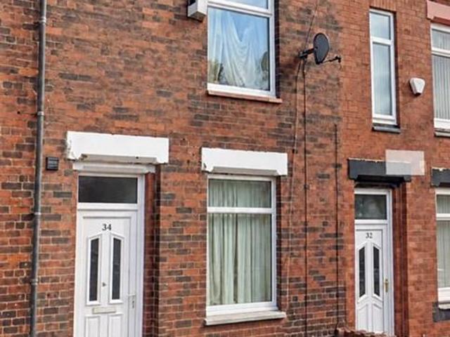 Fulham St, Oldham, OL4 2 bed terraced house to rent £950 pcm £219 pw