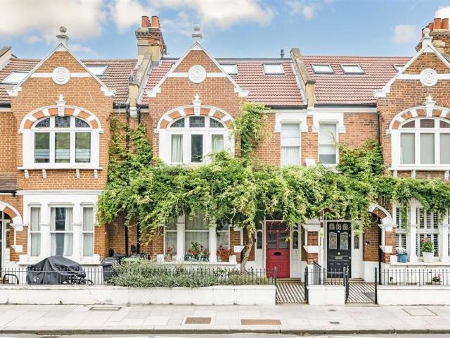 Fulham Palace Road, Bishops Park SW6, 2 bed flat to rent, £3,400 pcm | PrimeLocation