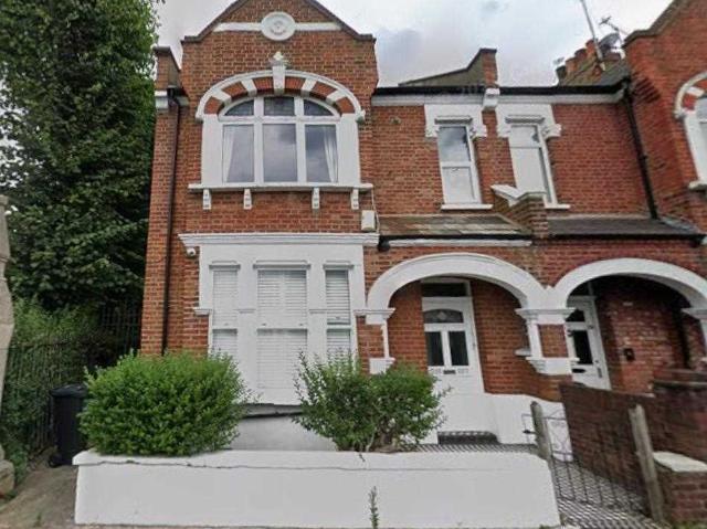 Fulham Palace Road, Fulham, Fulham SW6, 2 bed maisonette to rent, £2,400 pcm | PrimeLocation