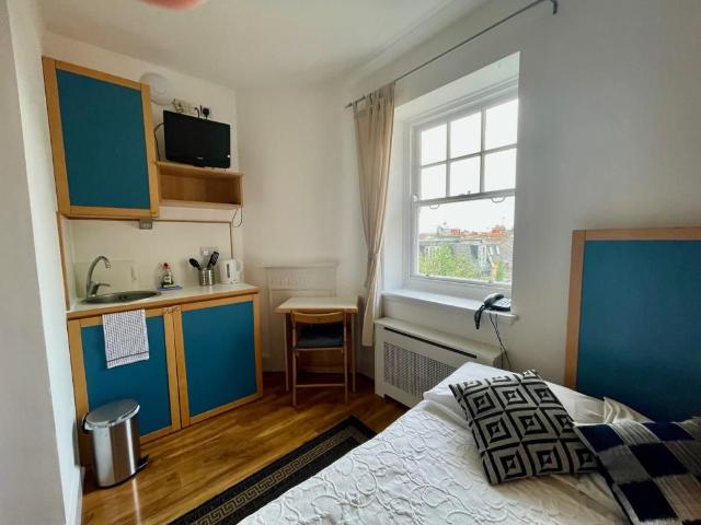 Fulham Palace Road, Hammersmith, London W6, Studio to rent, £1,517 pcm | PrimeLocation