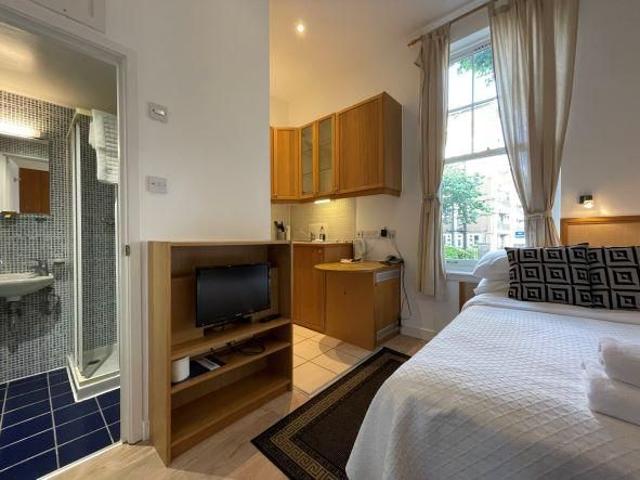 Fulham Palace Road, Hammersmith, London W6, Studio to rent, £1,625 pcm | PrimeLocation