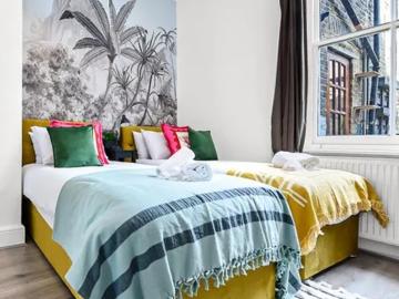 Fulham Palace Road, London, SW6 6SU, United Kingdom | 2 bed apartment for rent #135288812 | Rentberry