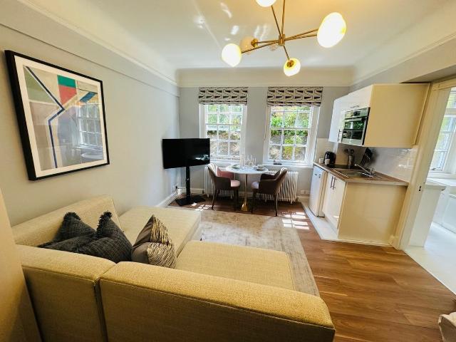 Fulham Road, Chelsea SW3, Studio to rent, £2,383 pcm | PrimeLocation