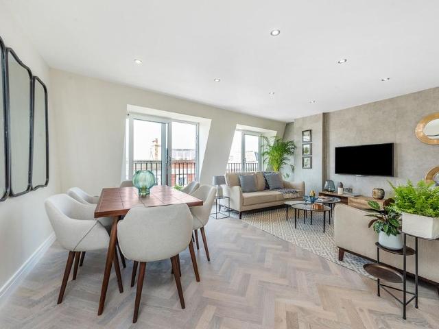 Fulham Road, London, SW6 1 bed flat to rent £2,700 pcm £623 pw