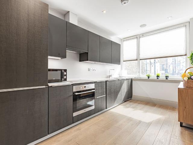 Fulham Road, London SW6, 2 bed flat to rent, £3,250 pcm | PrimeLocation